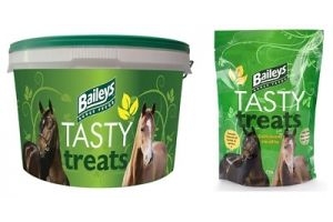 Baileys Tasty Treats Horse & Pony natural fibre sources and extracts of flavours