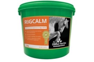 Global Herbs RigCalm 1kg Tub, Rig Calm Feed Supplement for Horses