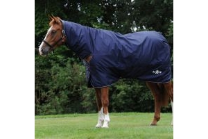 Saxon Defiant 600D 200g Medium Weight Combo Neck Turnout Rug Navy/White