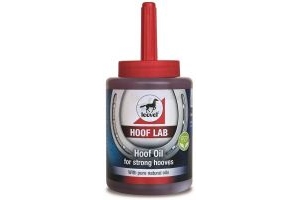 Leovet Hoof Lab Hoof Oil c/w Brush 450ml