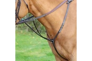 Aviemore Hunt Weight Leather Horse Breastplate ER650