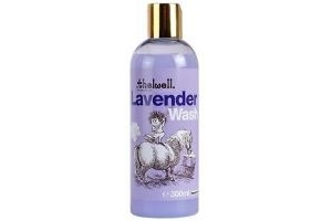 Naf Thelwell Lavender Wash Provide a gentle refreshing wash to lift sweat, greas